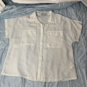 UO short sleeve S button up blouse collar front flap pockets semi-sheer